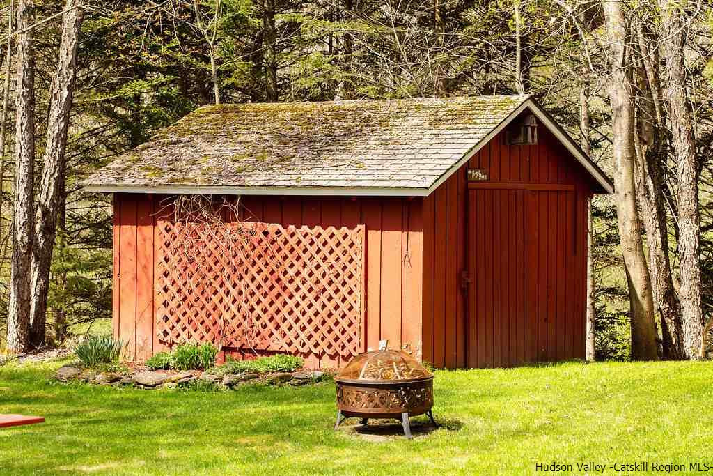 705 Henry Williams Road Roxbury, NY 12474 - Photo 29 of 34 a view of backyard with a tub