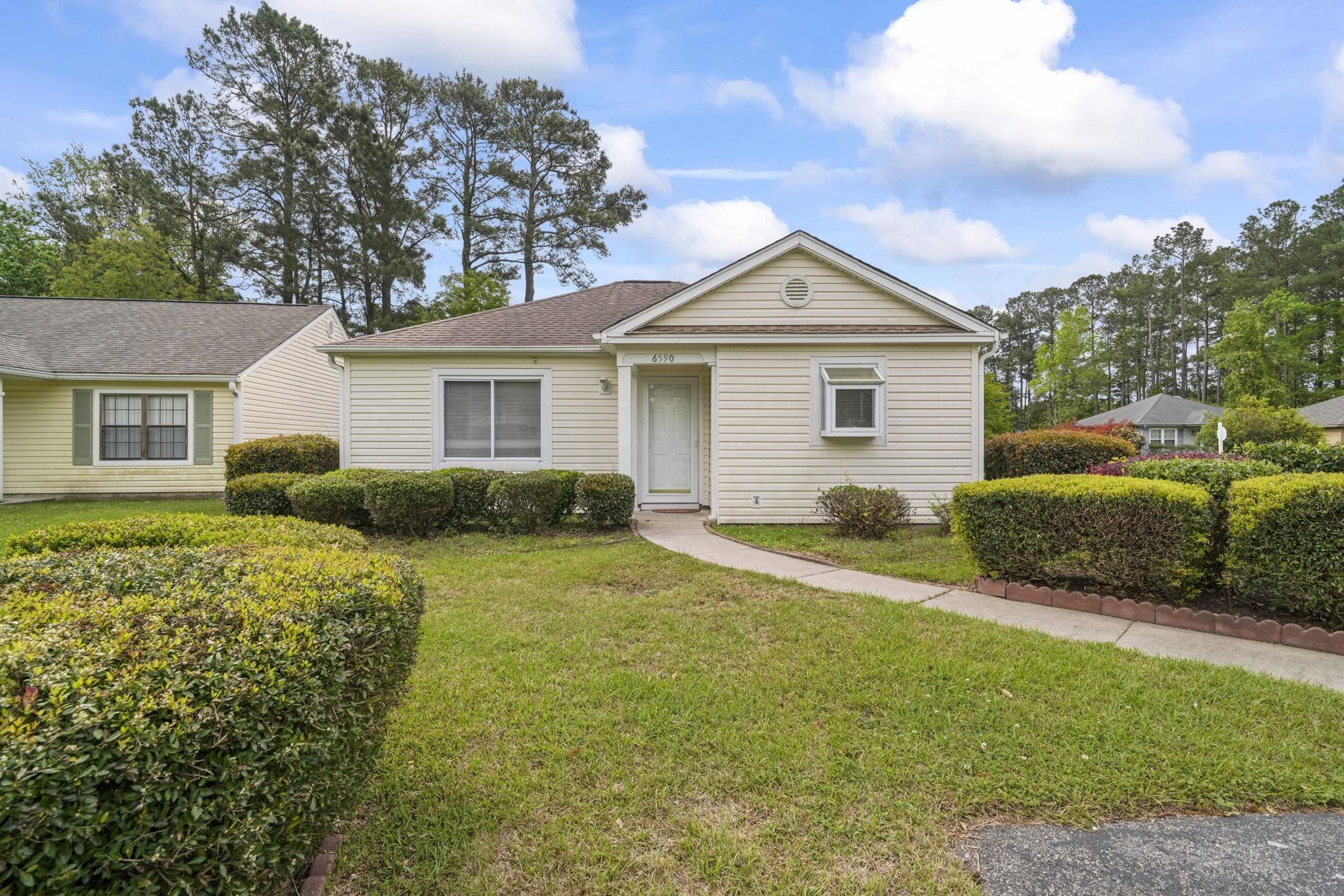 6590 Eagle Crescent Myrtle Beach, SC 29588 - Photo 2 of 33
