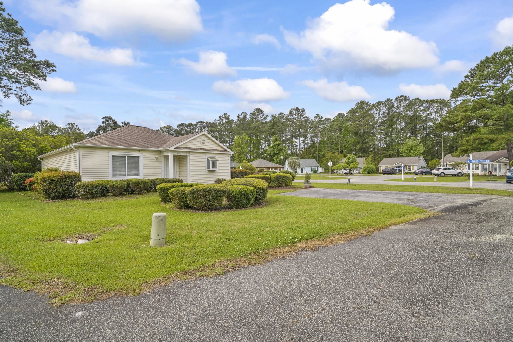 6590 Eagle Crescent Myrtle Beach, SC 29588 - Photo 3 of 33