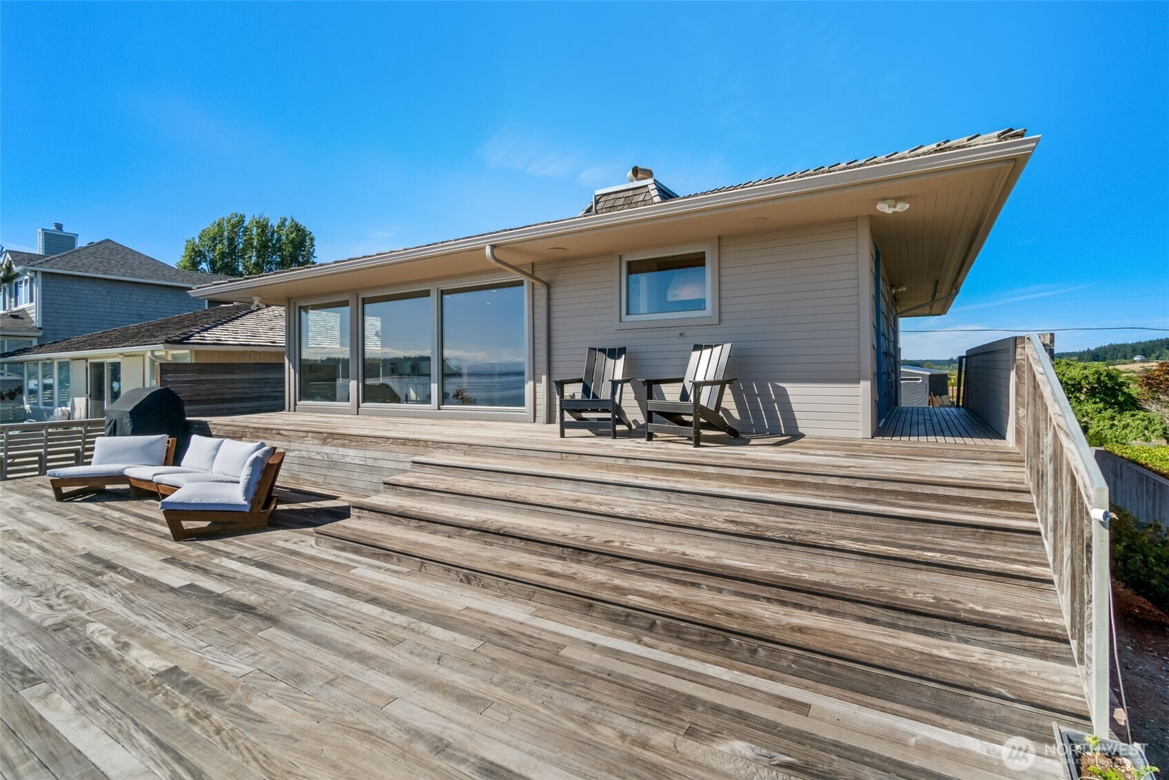 2556 Sunlight Beach Road Clinton, WA 98236 - Photo 23 of 38