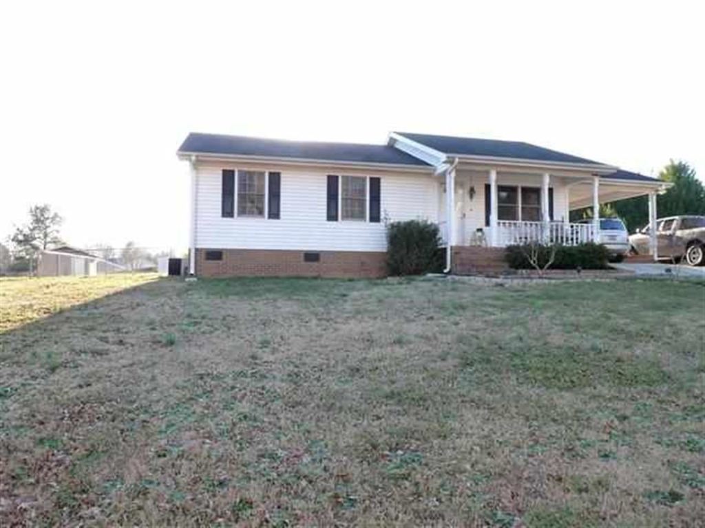 220 Maple Drive Anderson, SC 29621 - Photo 2 of 24