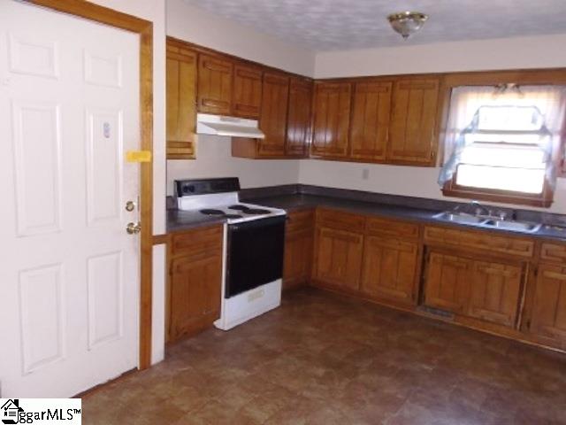 3384 Stone Station Road Spartanburg, SC 29306 - Photo 6 of 14 Gallery Image 6