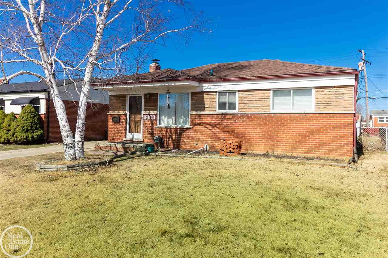 18103 Rainbow Road Fraser, MI 48026 - Photo 1 of 37 50036242.JPG