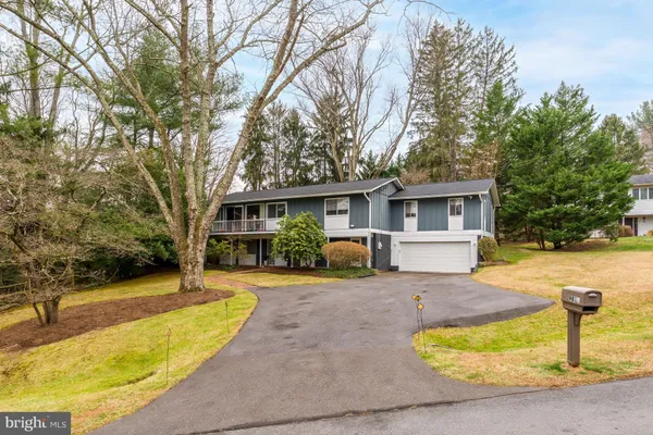 $1,050,000 | 9812 Betteker Lane, Potomac, MD 20854