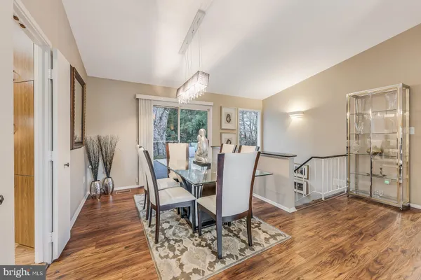 $1,050,000 | 9812 Betteker Lane, Potomac, MD 20854