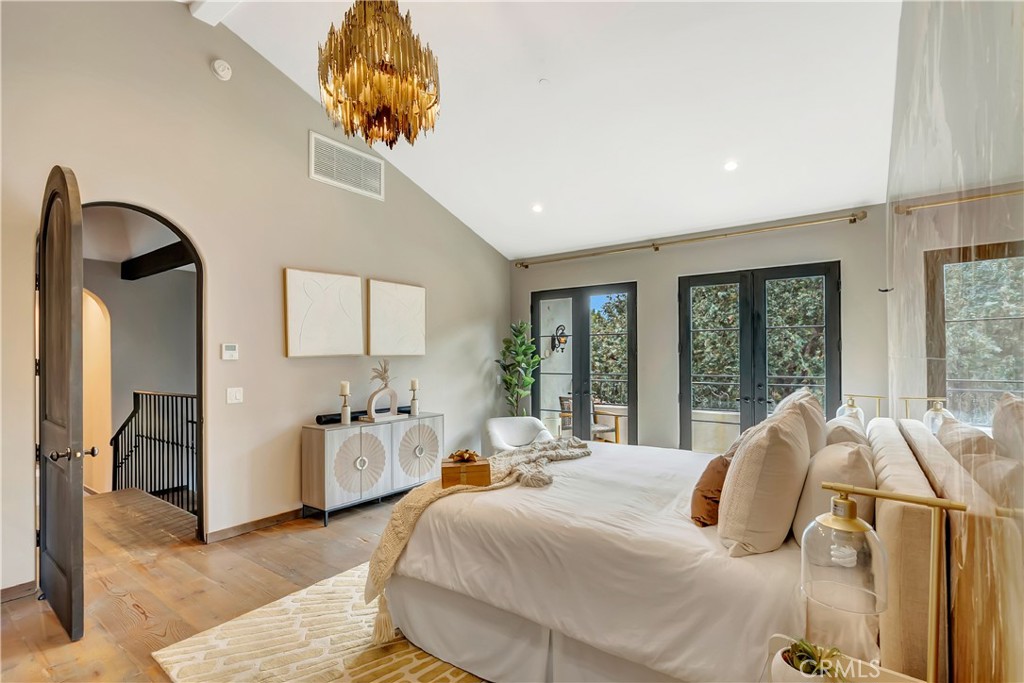 6451 Chesebro Road Agoura Hills, CA 91301 - Photo 12 of 54