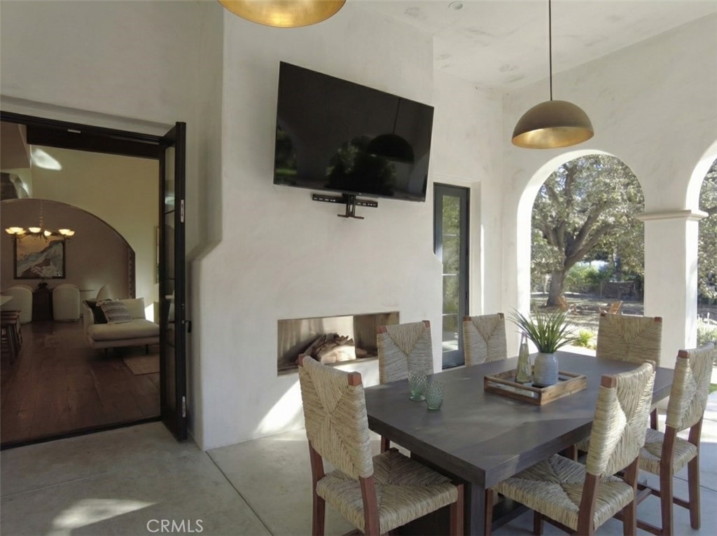 6451 Chesebro Road Agoura Hills, CA 91301 - Photo 40 of 54