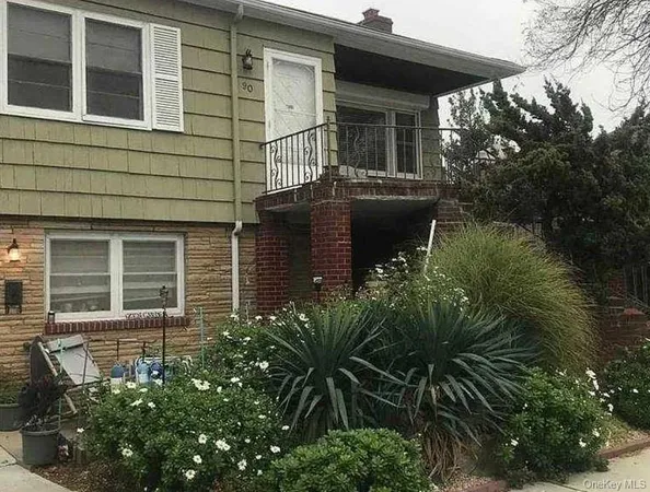 $11,000 | 90 Mohawk Avenue, Unit UPPR, East Atlantic Beach, NY 11561
