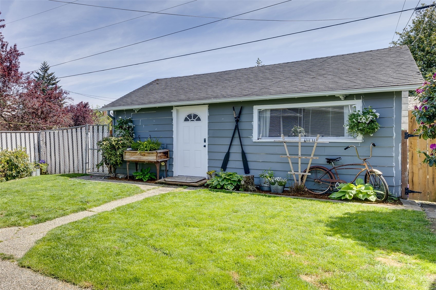 1601 Virginia Avenue Everett, WA 98201 - Photo 18 of 30 a view of a house with backyard and garden