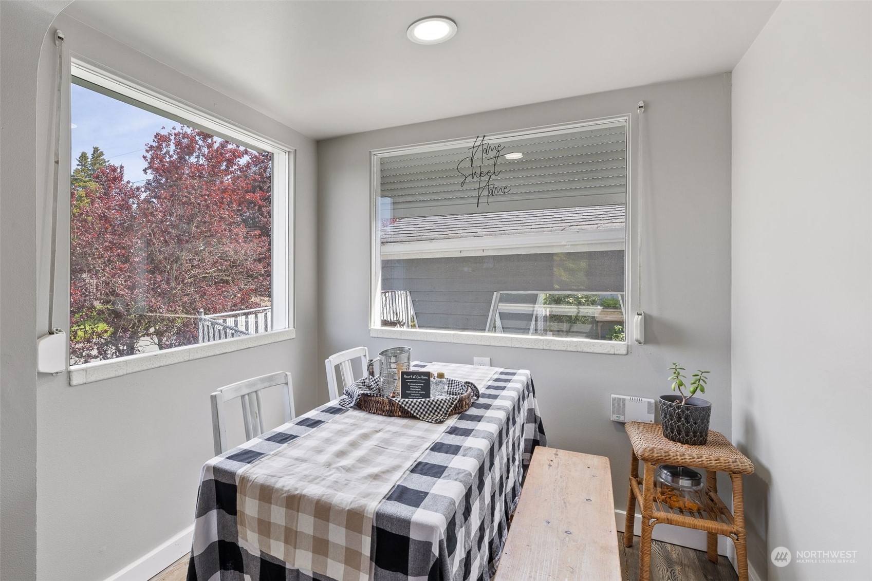 1601 Virginia Avenue Everett, WA 98201 - Photo 8 of 30 a bedroom with a bed and a window