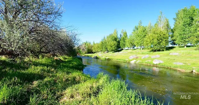 $12,500,000 | 428 Cutoff Road, Carey, ID 83320