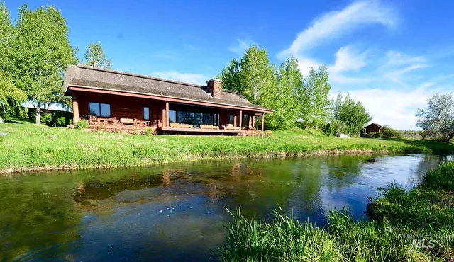 $12,500,000 | 428 Cutoff Road, Carey, ID 83320