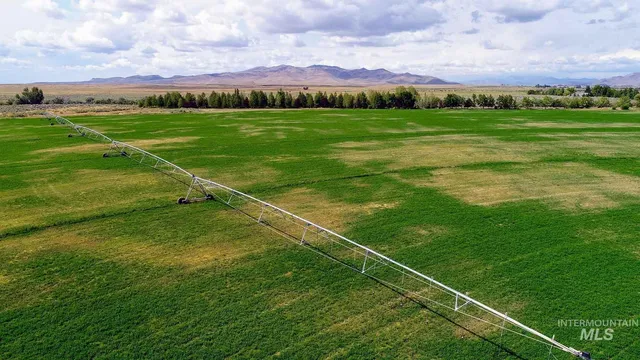 $12,500,000 | 428 Cutoff Road, Carey, ID 83320