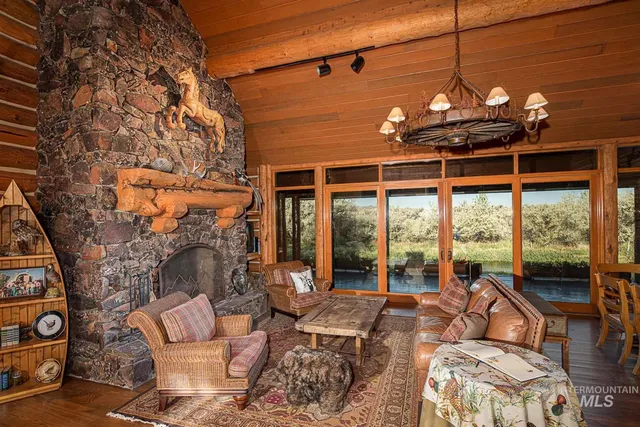 $12,500,000 | 428 Cutoff Road, Carey, ID 83320