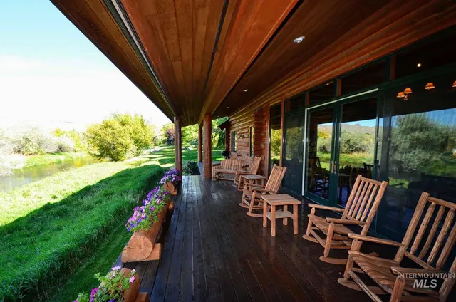 $12,500,000 | 428 Cutoff Road, Carey, ID 83320