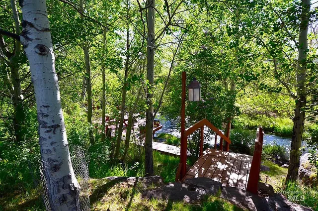 $12,500,000 | 428 Cutoff Road, Carey, ID 83320