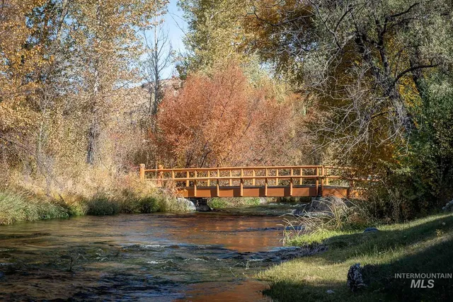 $12,500,000 | 428 Cutoff Road, Carey, ID 83320