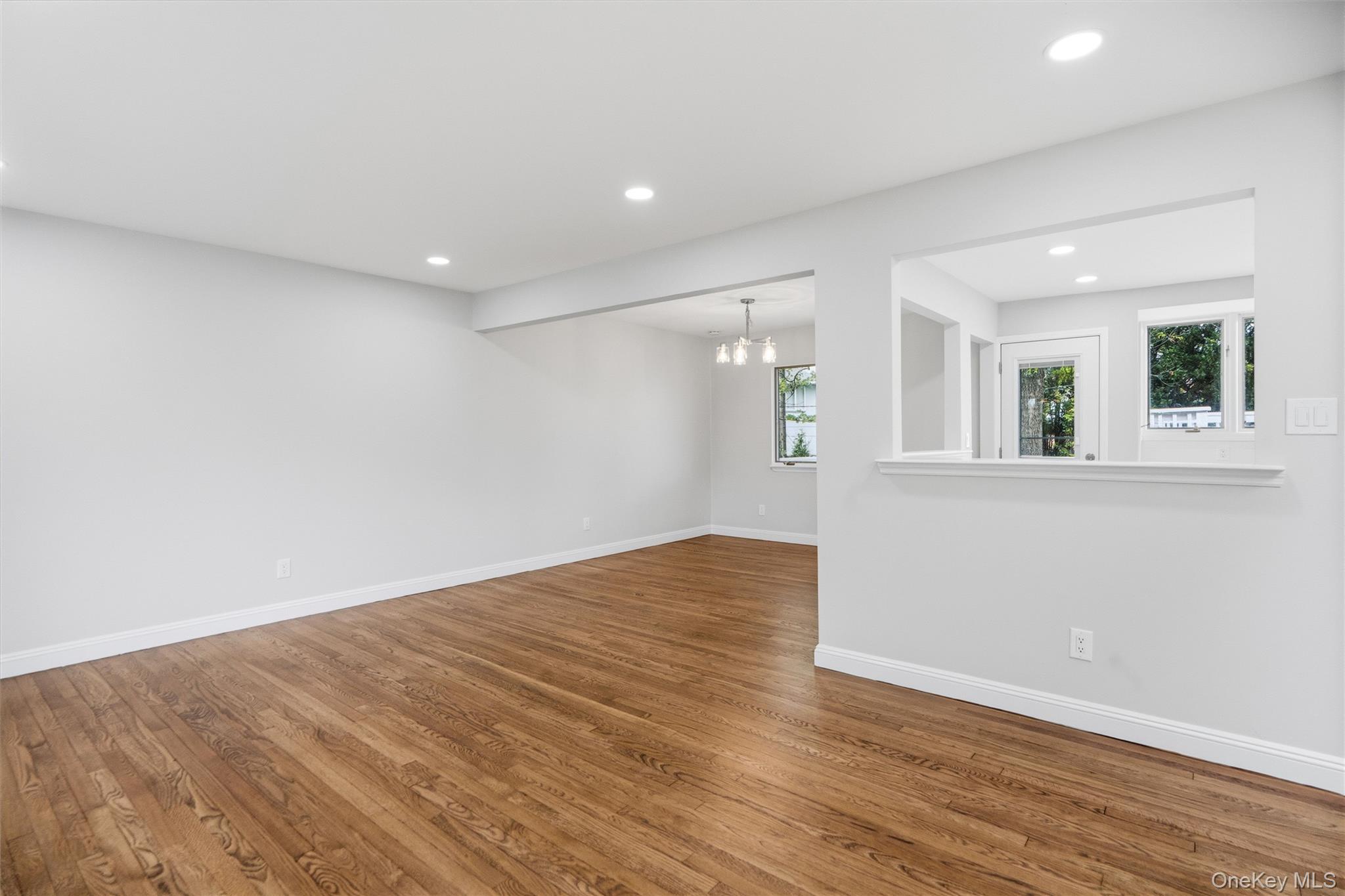 183 North Marginal Road Jericho, NY 11753 - Photo 9 of 28 Spacious Dining Area Adjacent to Kitchen and Living Room