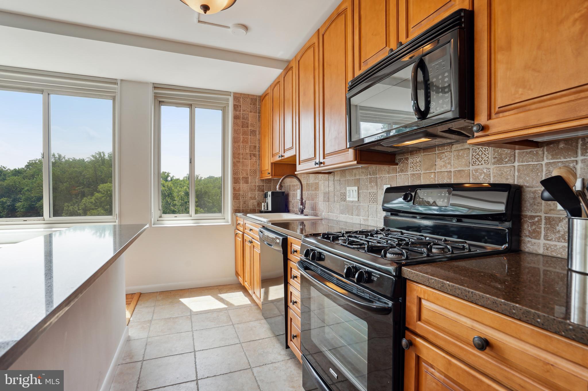 4000 Tunlaw Road Northwest, Unit 621 Washington, DC 20007 - Photo 13 of 37