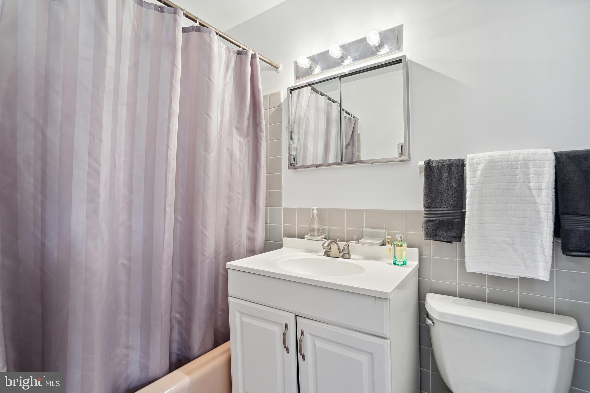 4000 Tunlaw Road Northwest, Unit 621 Washington, DC 20007 - Photo 23 of 37