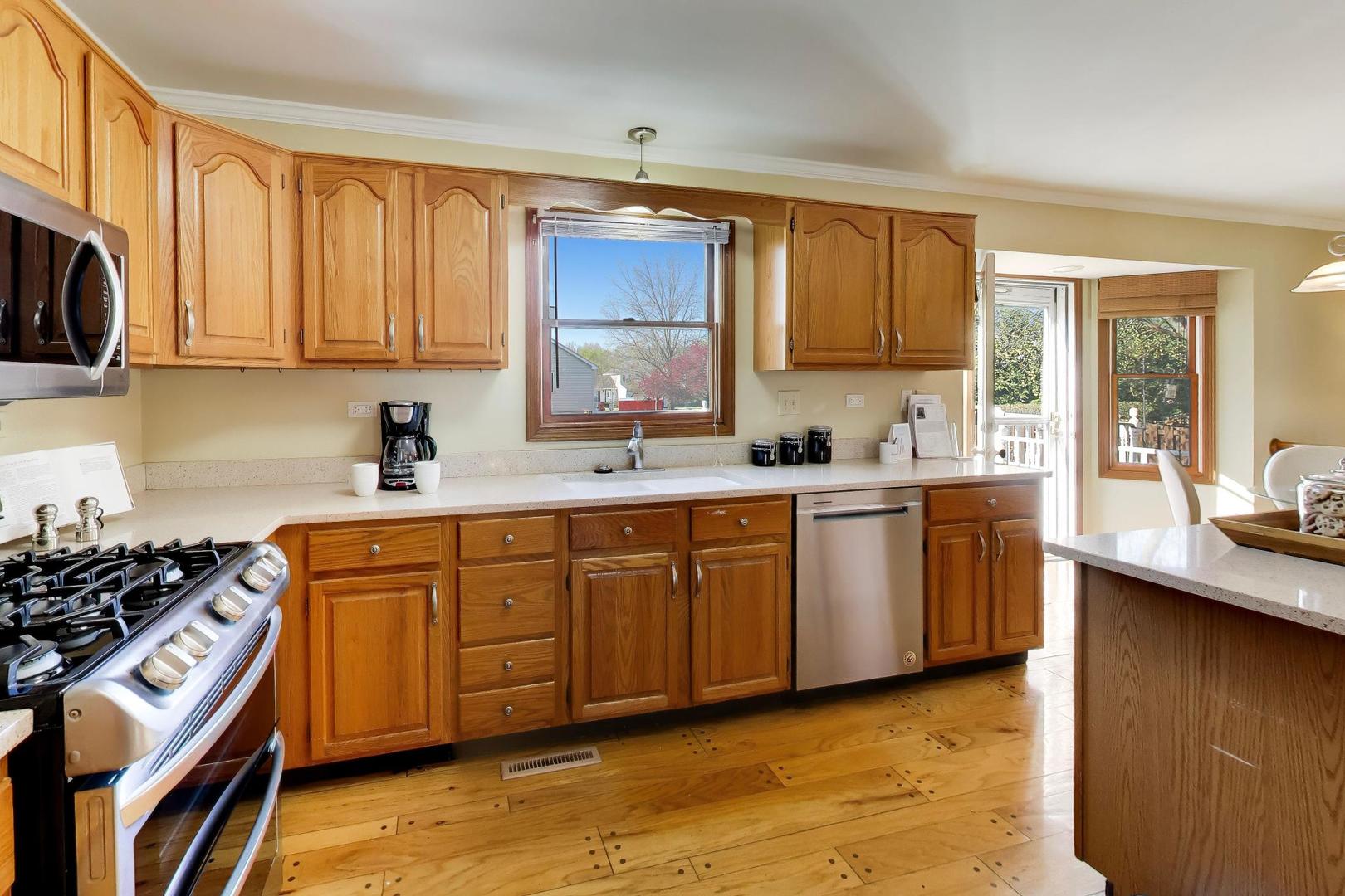 530 Cypress Bridge Road Lake Zurich, IL 60047 - Photo 11 of 44