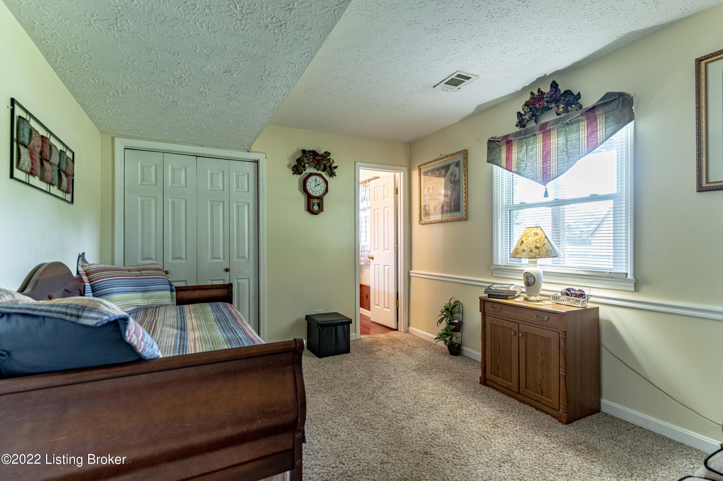 1936 Beech Grv Road Shepherdsville, KY 40165 - Photo 30 of 83 DSC03257