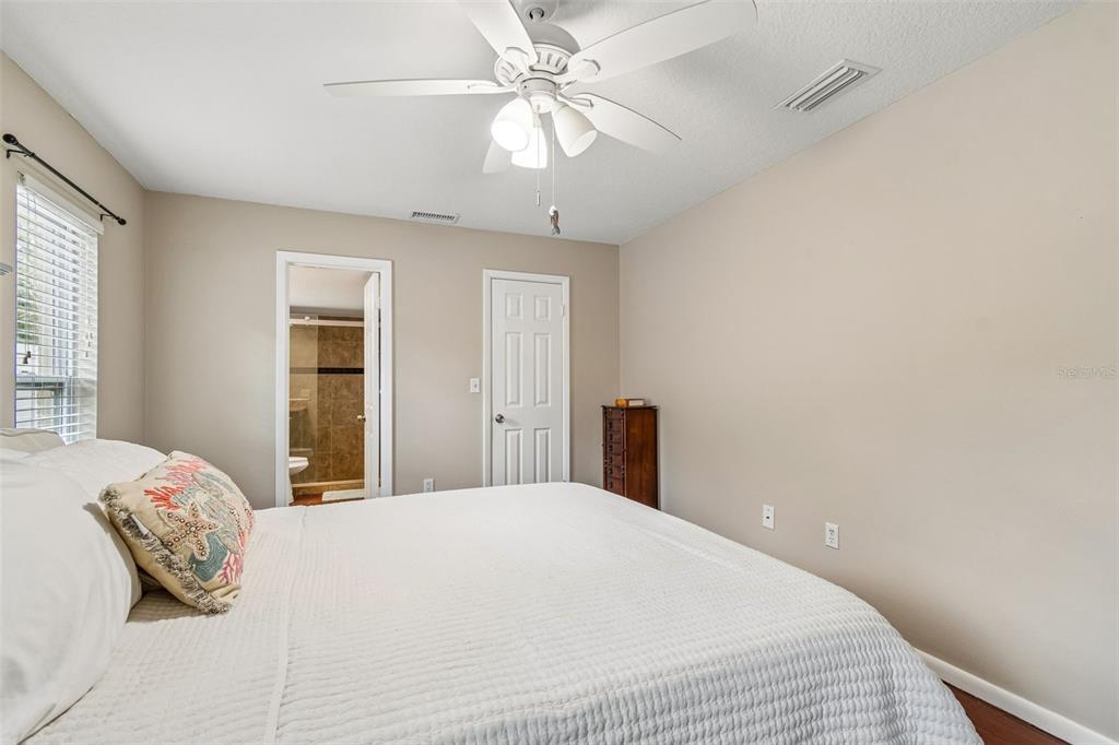 9548 123rd Way Seminole, FL 33772 - Photo 15 of 63