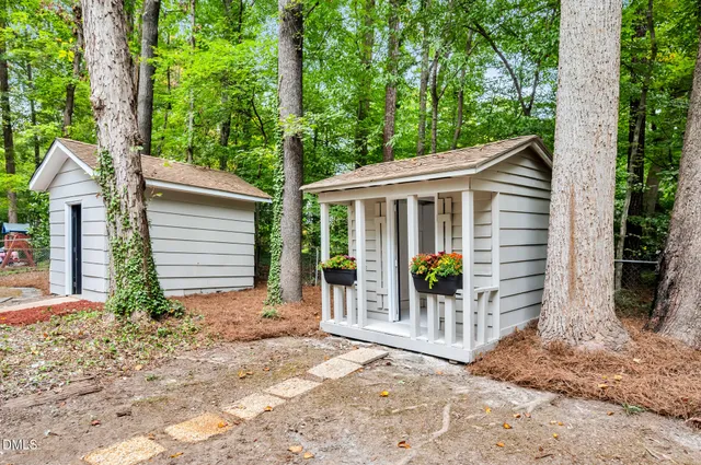 $874,900 | 807 Ellynn Drive, Cary, NC 27511