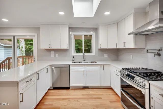 $874,900 | 807 Ellynn Drive, Cary, NC 27511