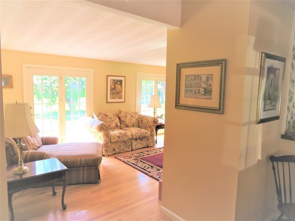 28 Doris Road Framingham, MA 01701 - Photo 14 of 23