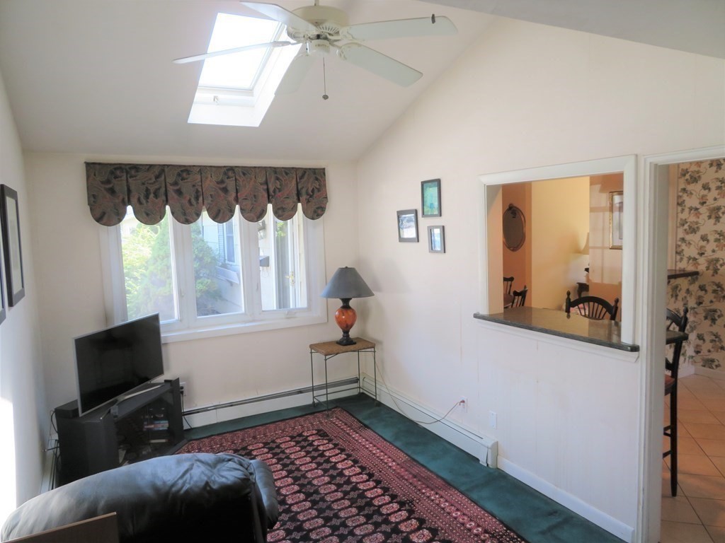 28 Doris Road Framingham, MA 01701 - Photo 7 of 23