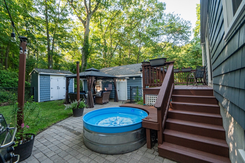 53 Bulfinch Road Lynn, MA 01902 - Photo 4 of 42