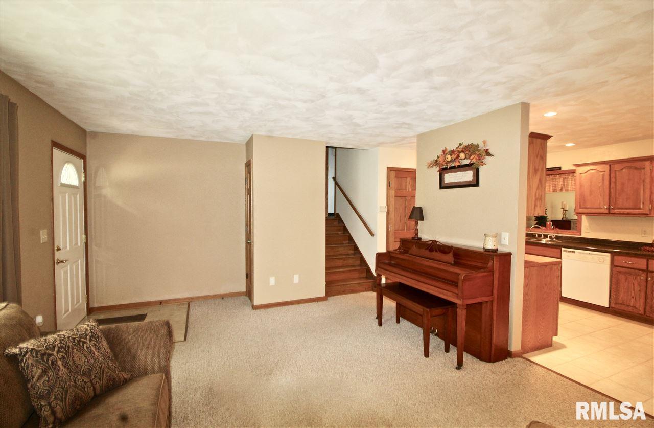 804 Linden Street Delavan, IL 61734 - Photo 6 of 33 Gallery Image 6