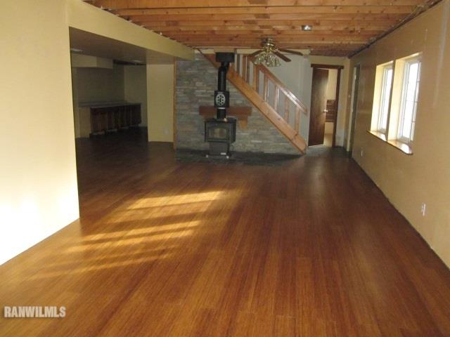 7264 East German Valley Road German Valley, IL 61039 - Photo 12 of 25 a view of an entryway with wooden floor
