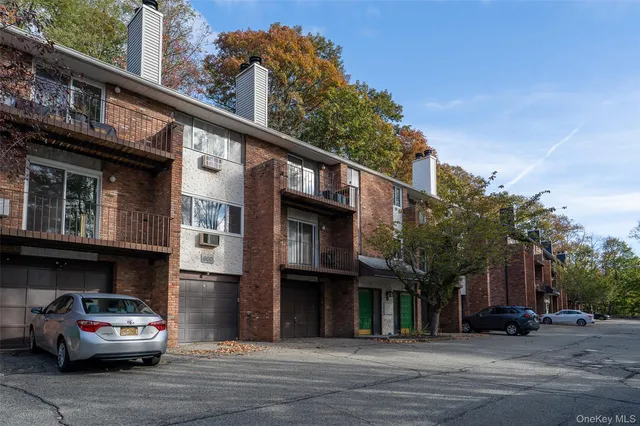 $265,000 | 806 Mountainside Drive, Southfields, NY 10975