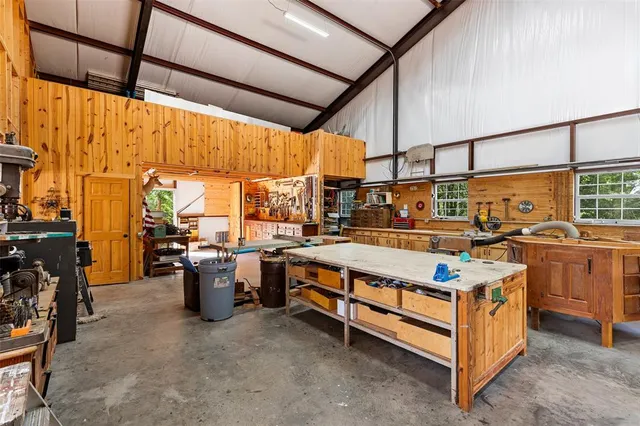 a view of a storage & utility room