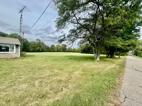 $785,000 | 4400 West 25 South, Columbus, IN 47201