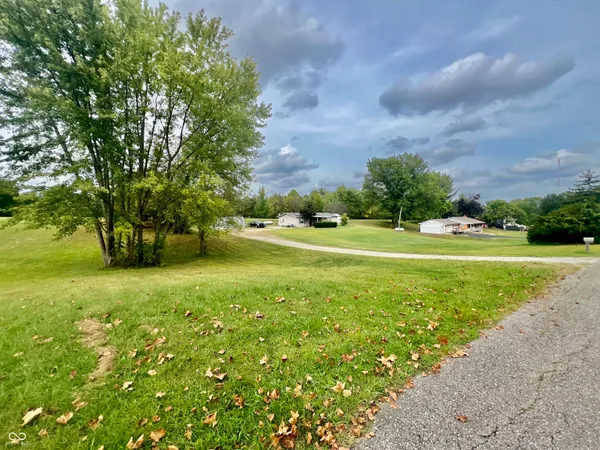 $785,000 | 4400 West 25 South, Columbus, IN 47201