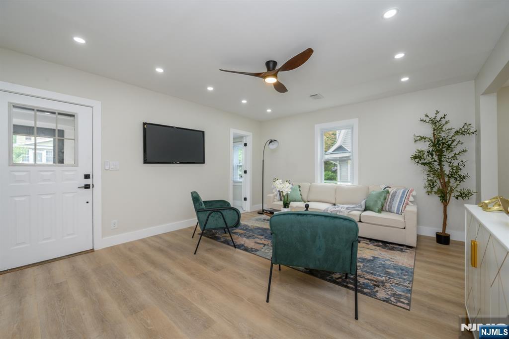 58 Yantecaw Avenue Bloomfield, NJ 07003 - Photo 7 of 38