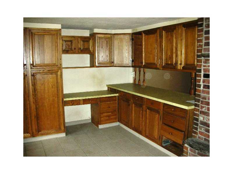 19 Kennedy Road Foster, RI 02825 - Photo 8 of 15 Kitchen.