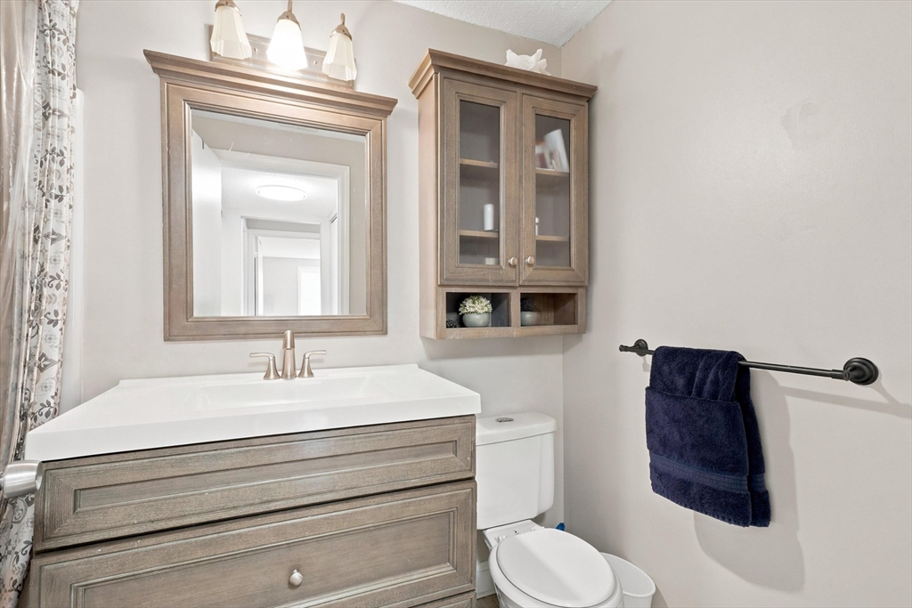 15 Bower Road, Unit F5 Quincy, MA 02169 - Photo 16 of 18