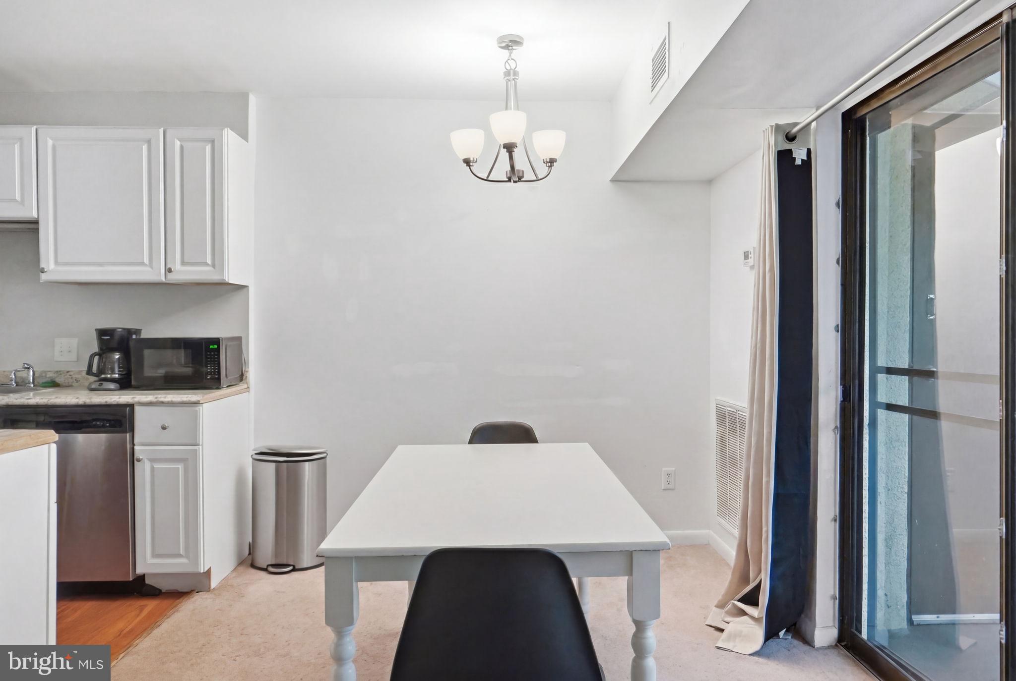 2231 Castle Rock Square, Unit 22C Reston, VA 20191 - Photo 4 of 18