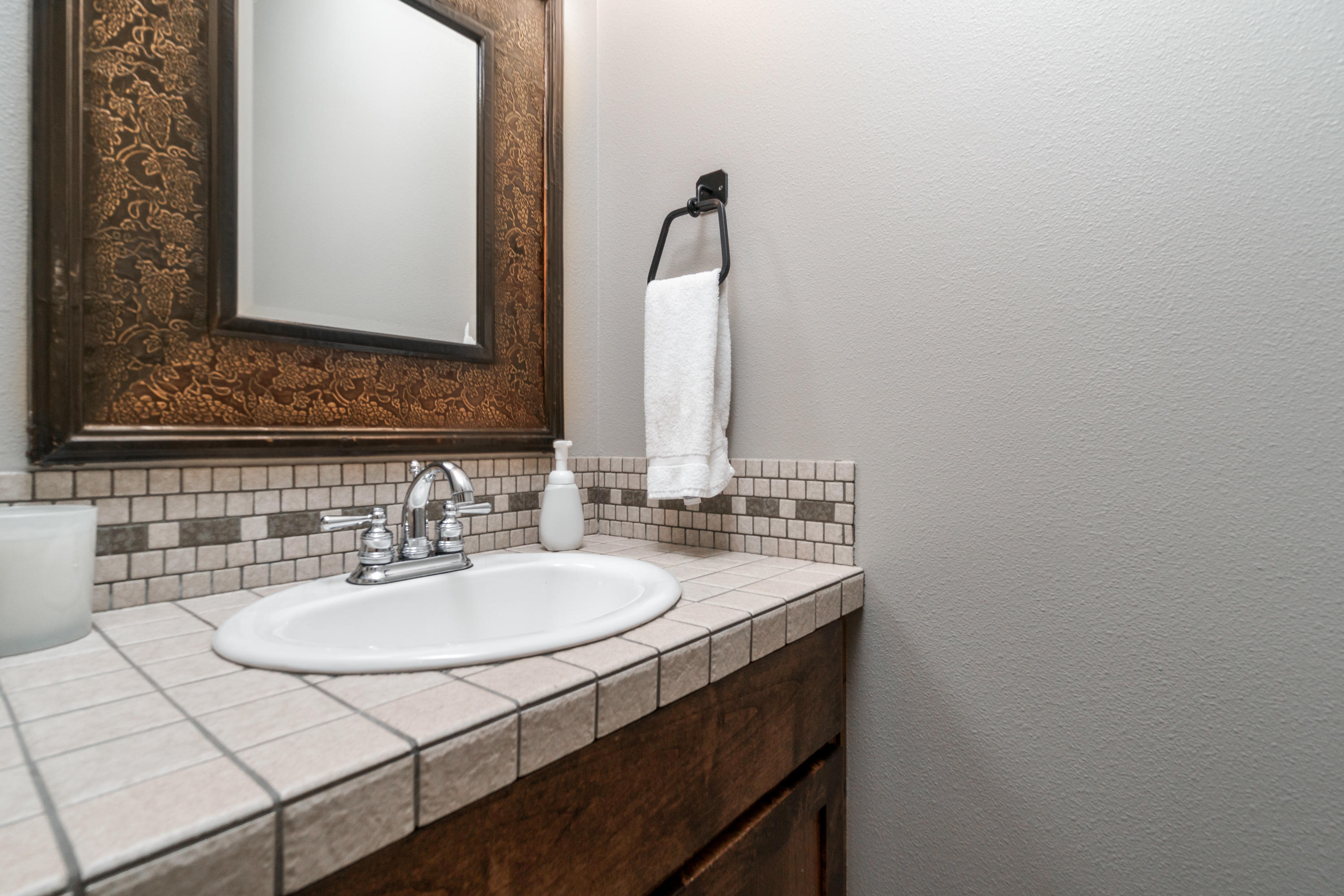 61482 Linton Loop Bend, OR 97702 - Photo 22 of 30 61482LintonLp_HalfBath