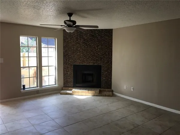 $1,350 | 7202 Mansions Drive, Unit K4, Corpus Christi, TX 78414