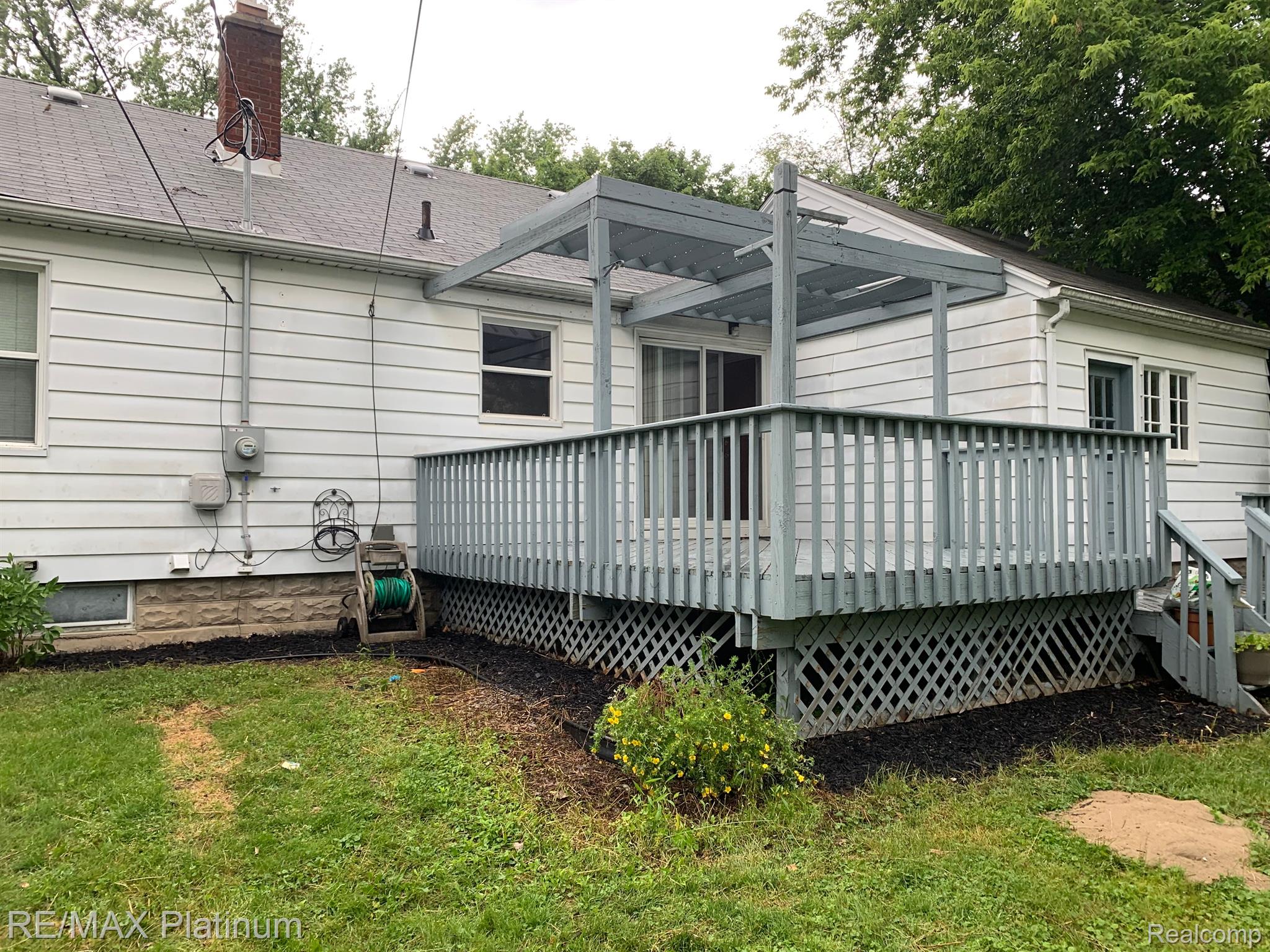 209 Riddle Street Howell, MI 48843 - Photo 2 of 8 Gallery Image 2