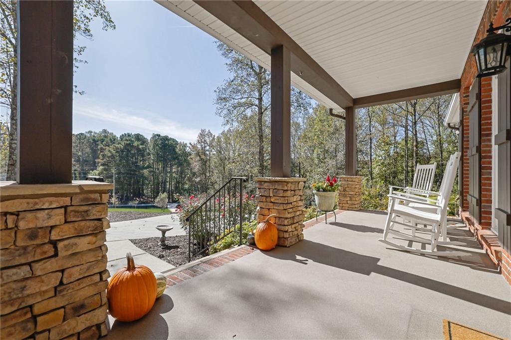 2325 Mountain Road Alpharetta, GA 30004 - Photo 6 of 70