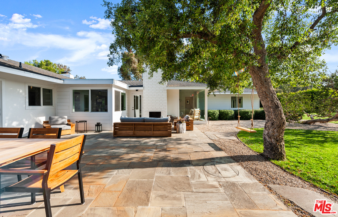 28730 Grayfox Street Malibu, CA 90265 - Photo 18 of 48