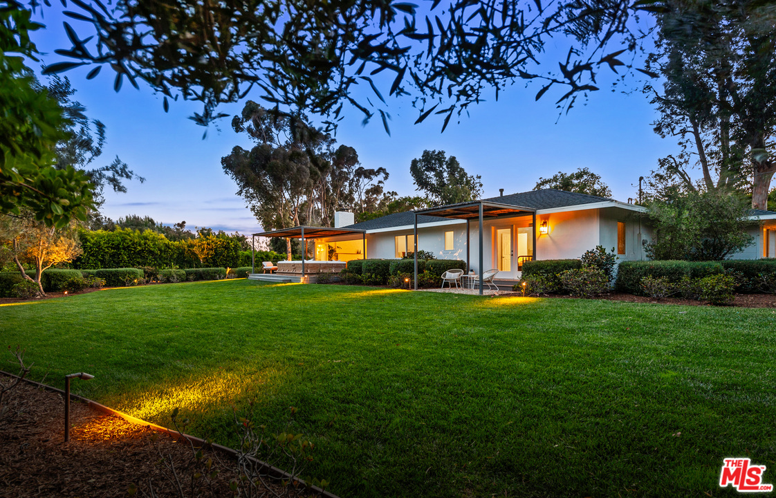 28730 Grayfox Street Malibu, CA 90265 - Photo 3 of 48