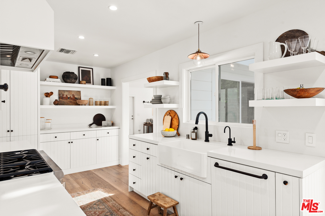 28730 Grayfox Street Malibu, CA 90265 - Photo 22 of 48