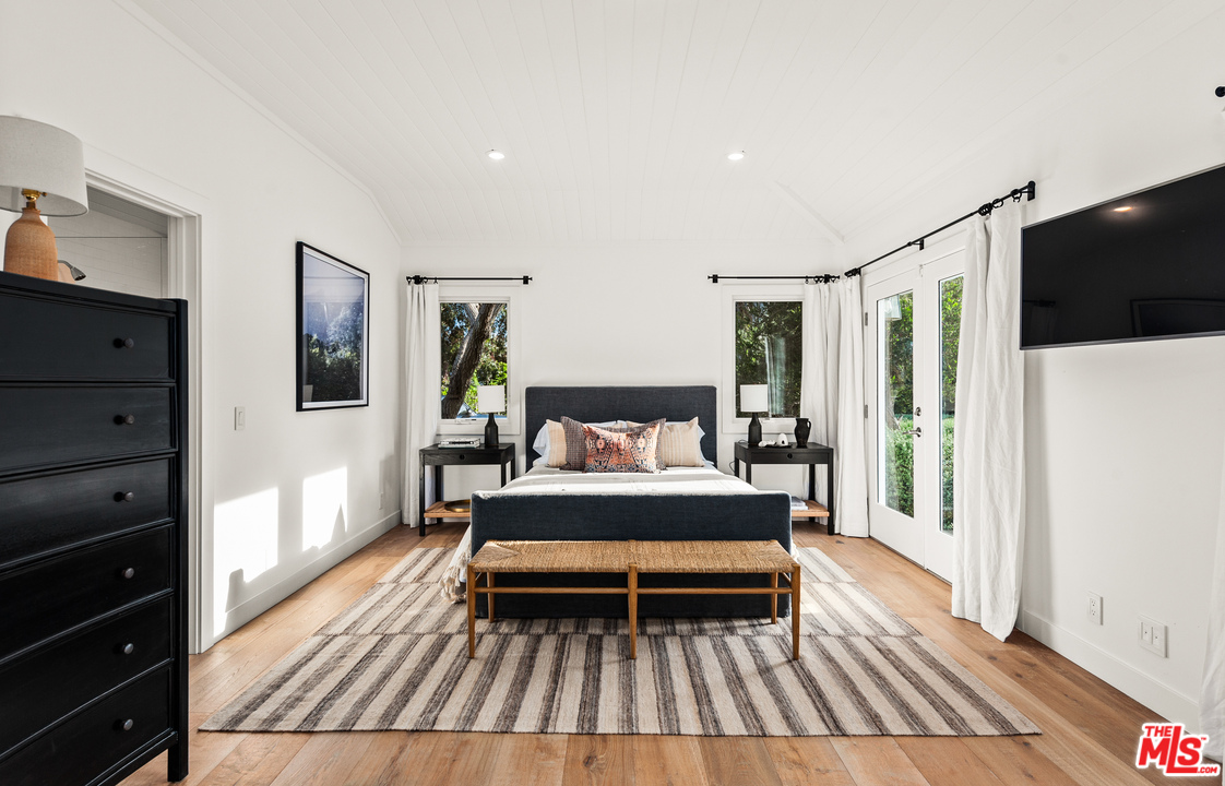 28730 Grayfox Street Malibu, CA 90265 - Photo 28 of 48